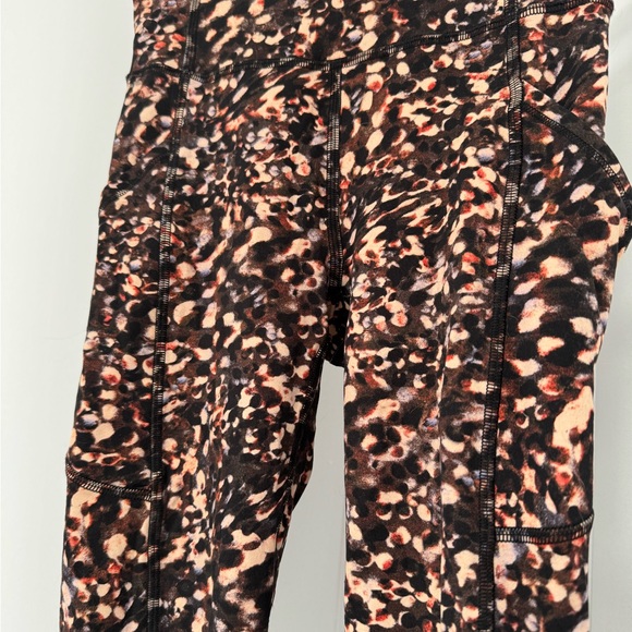 SOLD: LULULEMON 🍋 - Invigorate Leggings - Picture 7 of 11